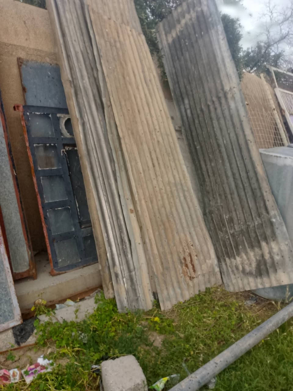 جكو لبيع عنوان طريق مستشفى العام قرب جيش شعبي ***********

