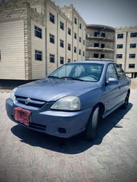 للبيع موديل 2004 07700583572