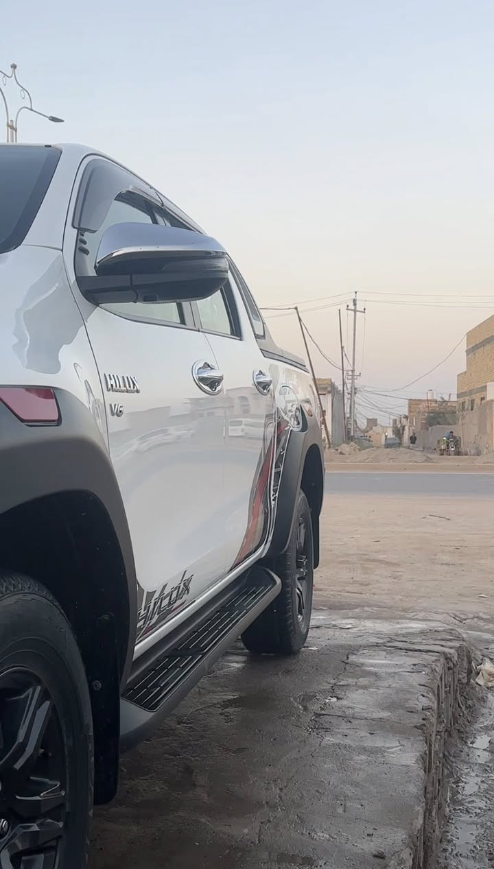 هايلوكس تي ار 2024بعدها كارتون سياره نضيفه كلش السعر 385 للتواصل عله هاذ الرقم ***********
