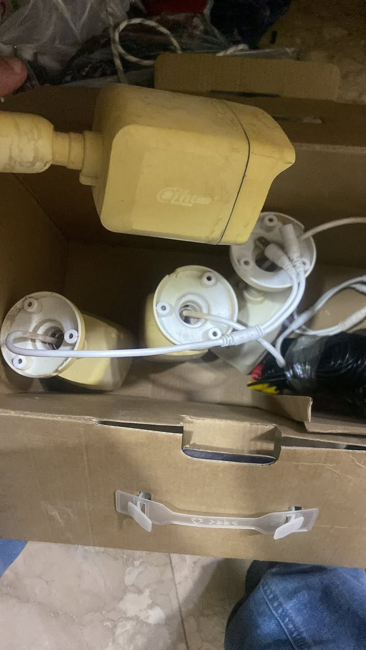 السلام عليكم سستم كامل دهوا نص تيرا  5 ميجا الكاميرات 
بغداد الصرافه ***********
