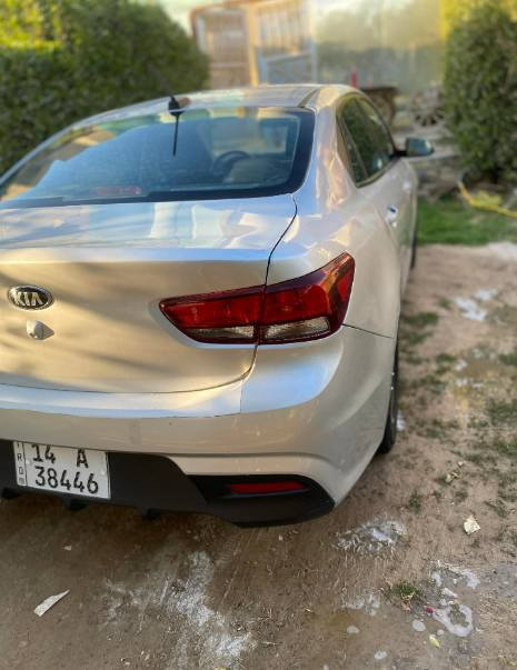 كيا ريو موديل ٢٠٢٠ وارد امريكي قبق جنطة شواصي لغود كله مكفولة ماشية ٤٦ مكينة ١٦٠٠ دبل نوزل 
السعر ٩٣ وبيه مجال رقم بصرة مكانه بالنجف مشروع وطني راعية نجف سيارة نضيفة للاستفسار الاتصال ***********
