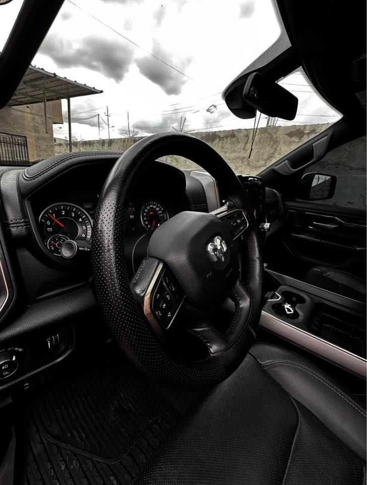 للبيع رام الفئة سبورت فول مواصفات كلين تايتل كفالة عامة
رقم اربيل انكليزي باسمي شرط التحويل
مكينة 8 سلندر هيمي 5700
ويل سايز 22
بدي كصير باب طويل المرغوب
مراي شفط
اشاره ترحيب
حساس امامي خلفي مع نظام التوقف الالي
كامرة خلفية
تشغيل عن بعد
السيارة بدي كت والترفيعة والويل من امريكا شركة ريدي ليفت الامريكية كزوز رياضي ايضا شركة ريدي ليفت
حدادية جديده
شاشة تسلا
4 ويل 4x4
كشنات جلد وكهربائية
كشن تدفئة تبريد
تبريد امامي وخلفي
فتحة سقف بانوراما
بصمة قفل بوب
مع بصمات تشغيل عدد 2
السيارة جاهزة
موديل 2020
السياره مزوده بمنظومه غاز ايطاليه
السعر 360 
مكان السياره بصره


**إذا كنت صاحب هذا الإعلان وتريد حذفه لأي سبب، رجاءا أرسل رسالة إلى الدعم الفني**