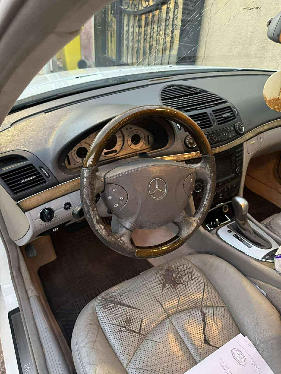 مرسيدس 211موديل 2004 ستيشن گصتها بس قماره محرك وگير بوضع ممتاز ماناقصها شي السياره سعرها 45
***********

