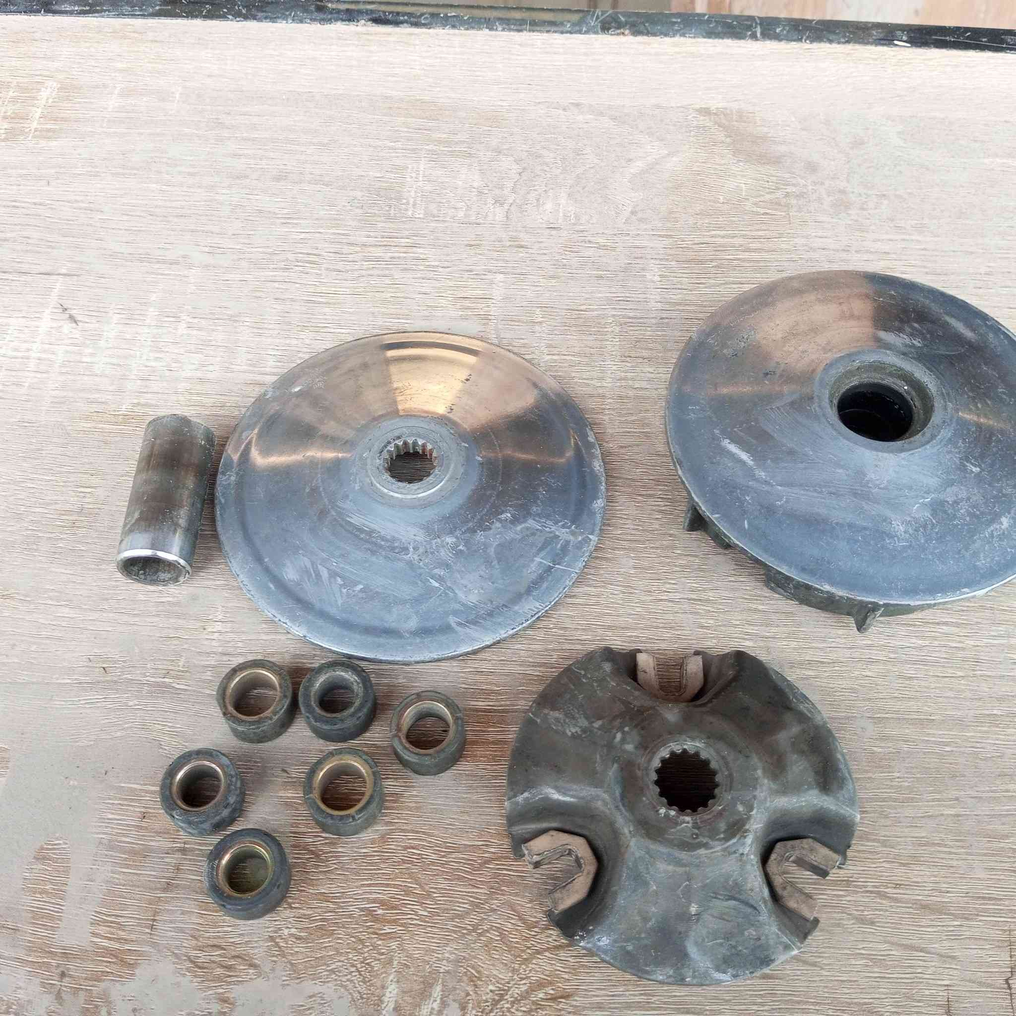 السلام عليكم
كلج امامي سكنس فحل يشتغل 140 عام مال تفصيخ حتة الخرز ول فايبرات ويا كاملات سعر 25
قايش مال سكنس فحل كوري سعر 10
جك مال جنطة سعر 3
توصيل موجود لجميع المحافظات العراق 
***********
