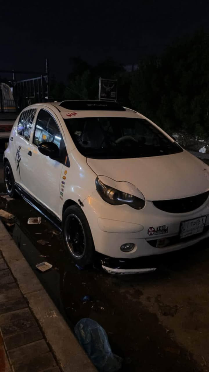 عندي بي واي دي fo مديل ٢٠١٣ بصمه كير عادي بيها خيط تبخير بس من قبل بيها ضربه صغيره بل باب صايق
شاشه دمام  كير مكينه خير من لله تبريد شغال كامله تخويل مباشر رقم بابل سياره بغداد سعر 33 وبيها مجال
***********
