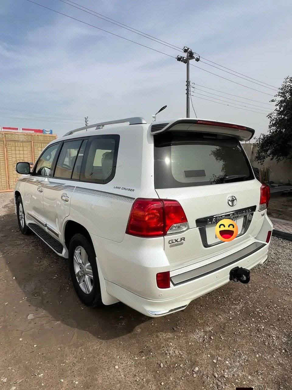 لاندكروز 2015اصل كفاله عامه مكان بصره سعر 388.   &&   ***********
