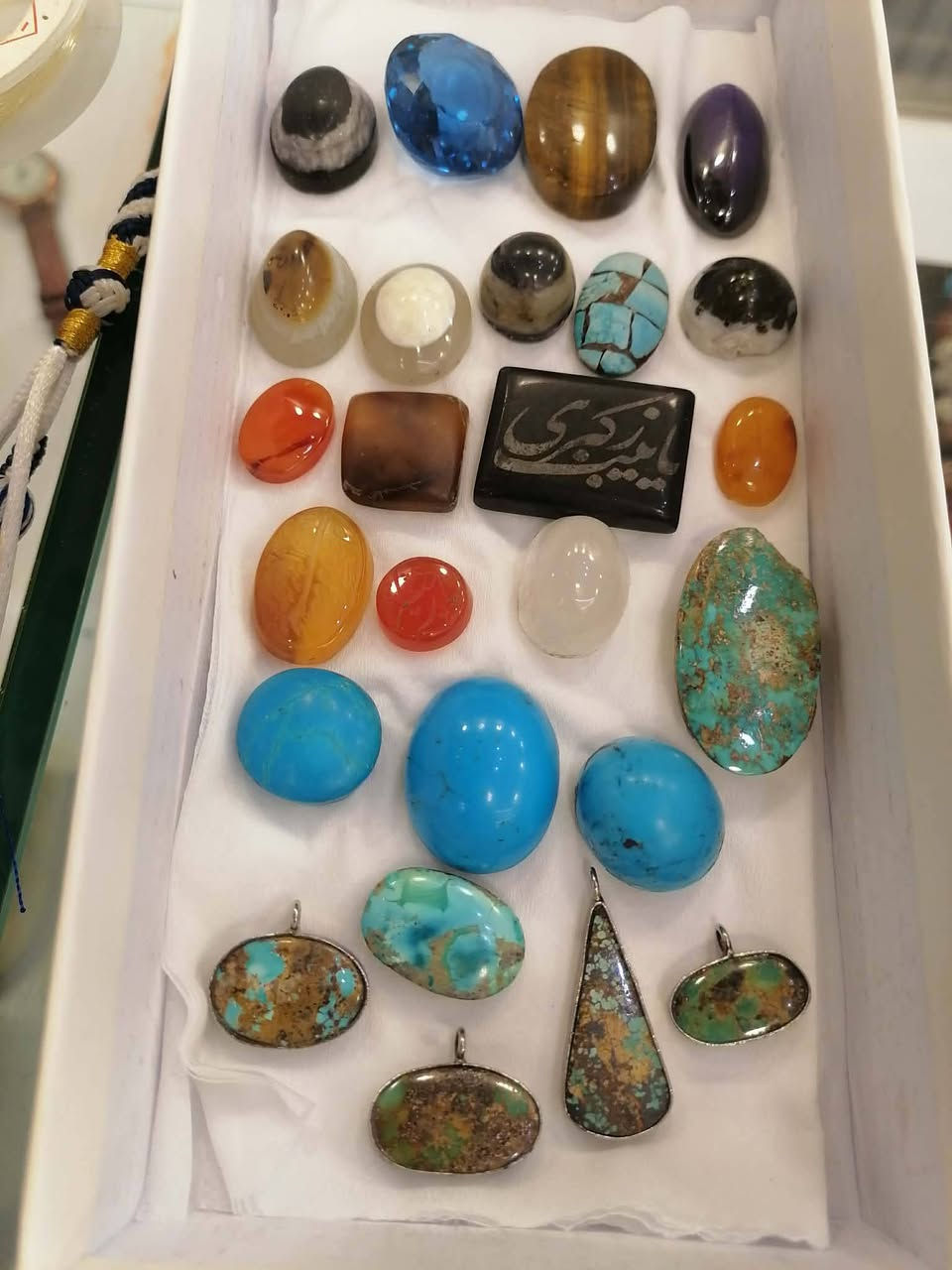 السلام عليكم
خواتم واحجار للبيع 
مفرد وجملة


**إذا كنت صاحب هذا الإعلان وتريد حذفه لأي سبب، رجاءا أرسل رسالة إلى الدعم الفني**