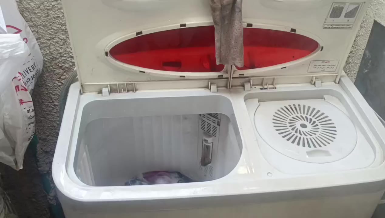 غساله لبيع تغسل سعرها 30 التجفيف عاطل مكاني الطالبيه ***********
