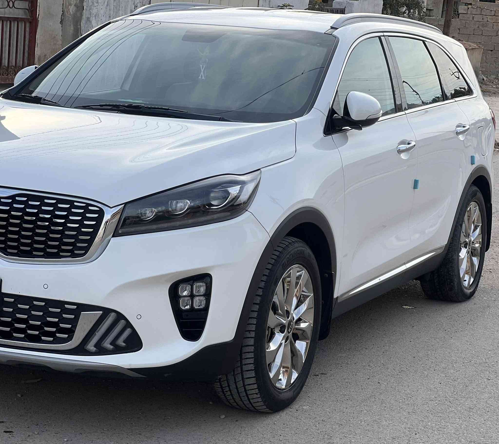 السلام عليكم
للبيع سورنتو  موديل 2020

خليجي كفالة عامة 

كير محرك مكفول شرط الفحص

سيارة بسمي وعلى ايدي  

رقم بغداد انكليزي مشروع وطني

محرك 6 سلندر 3500 

بصمة

فول تحكم ستيرن

الكشنات الأمامية كهربائية

كشنات جلد 

ارضية جلد 

3 قطع تبريد

7 راكب 

أوتوا هولد

اشاير بالمري 

 شحن لاسلكي  

جنطة كهربائية شفط

لد نهاري ليلي

حساسات أمامي خلفي

مري شفط

ويل كب حجم 19 كروم

بردات للأبواب الخلفية أصلية

4 أنظمة قيادة للسيارة

نظام ترحيب عن بعد وأشتعال الانارة الداخلية

بصمتين 

دواسات بعلامة سورنتو

كامرة بك 

حساسات خلفية وامامية 

العنوان ديالى 
للاستفسار 

***********
