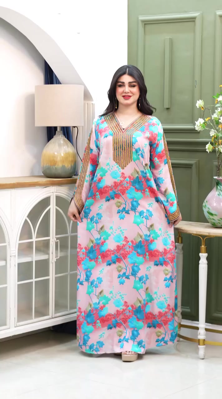 كلابيه كشمير مطبع مخور 
كلوش 
القياسات XL XXL 3XL
وكل درزن4 الوان


**إذا كنت صاحب هذا الإعلان وتريد حذفه لأي سبب، رجاءا أرسل رسالة إلى الدعم الفني**