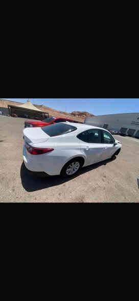 كامري 2025 للبيع ب209$ ماكو هيج سعر السياره جديده زيرو  بس متوازي عالبناء  حادثها  فقط بنيد مبدل راديترات كله بلادي. فقط براكيت والبليته الي تلزم البراكيت براس الشاصي 
مواصفات بصمه 
رادار امامي 
رادار جانبي بالمري 
اشاره بالمري 
ماصدات لد 
توقف ذاتي تحديد مسار 
حساس تايرات 
باقي المواصفات معروفه مال ياباني 
صور الحادث مرفقه بالمنشور. السياره رقم بغداد بسمي تحويل ثانيوم 
ماشيه 12 الف فقط 
مكاني البلديات مقابل اذاعه العهد 
 موجود اتصال  وموجود بالواتساب هم ***********
