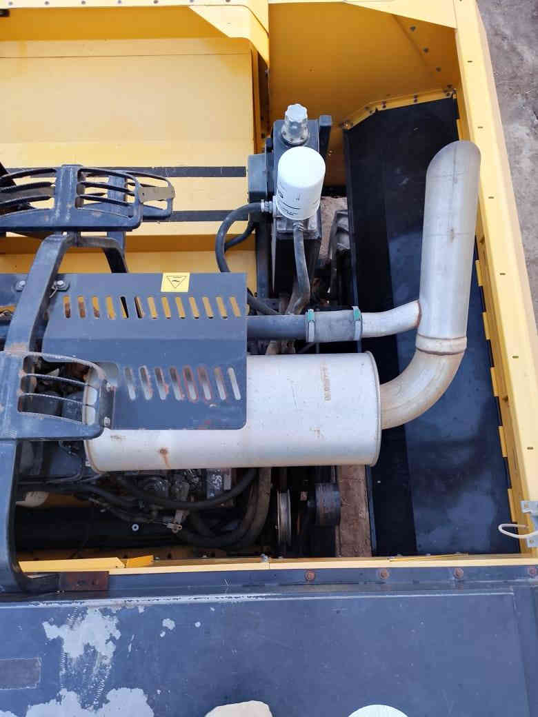 السلام عليكم حاصده للبيع موديل 2015طالعه ب 2020مسلفه راعيه ينطي وكاله مطلقه بعد اله قصد واحد وتخلص مكفوله كفاله عامه تايراة الشركه كارتون عاده 2150ساعه المكان الناصريه قضاء الاصلاح السعر والاستفسار الاتصال ع الرقم***********
