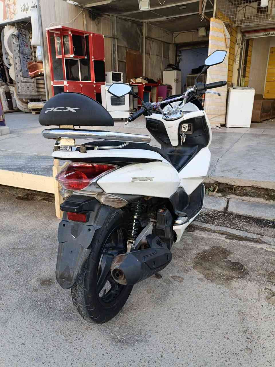 سلام عليكم 

PCX 125Ccبي سي اكس
جيل اول
ياباني JF
مكينه 125
نظافة موضح بالصوره شخوط قليله بالبولش تروح
الدراجه خير من الله 
بس يرادلها بنزات 
حاسبهن الك من السعر ومقللك بالسعر لان متلكه يهيج سعر
بغداد الاعظمية
تواصل بس ع الرقم ***********
🔴🔴🔴سعر تواصل وتدلل 🔴🔴🔴
