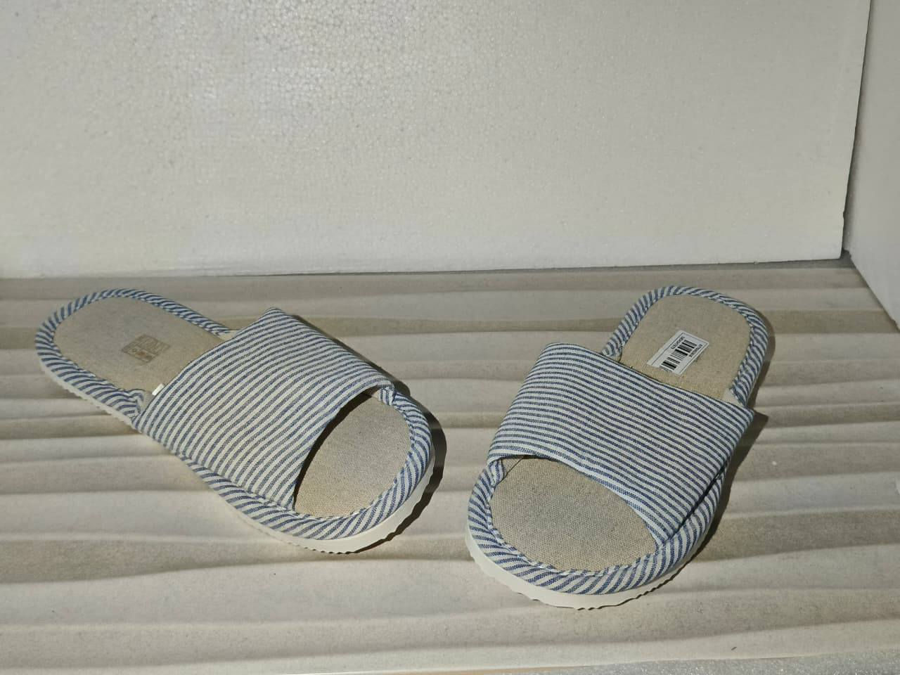 شحاطه نسائيه 
السعر 4


**إذا كنت صاحب هذا الإعلان وتريد حذفه لأي سبب، رجاءا أرسل رسالة إلى الدعم الفني**