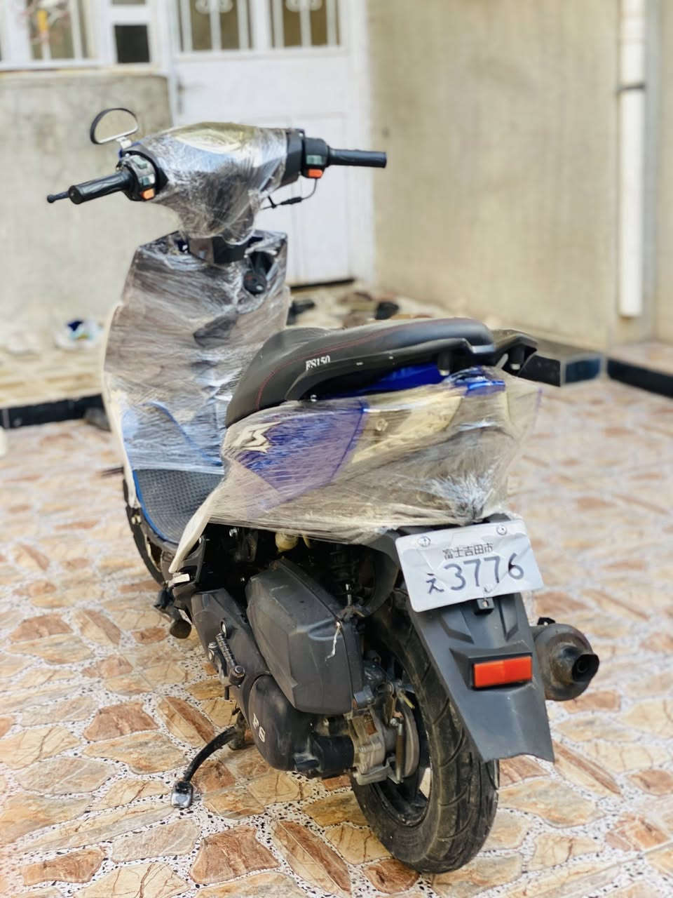 سلام عليكم ماطور ماكس اف اس  مكينه150سرعه120موديل 2021مطور مكينه لاصرف لابخار شلعه معدل فول مابي اي عيب بشرط كهربيات كامل اشاير عالي ناصي كله شغال كجات مال بنزين مال سرعه كله شغال للبيع سعره250اوبي مجال قليل للطيبين او للمراوس شعندك نزل مكان كركوك رقمي ***********
