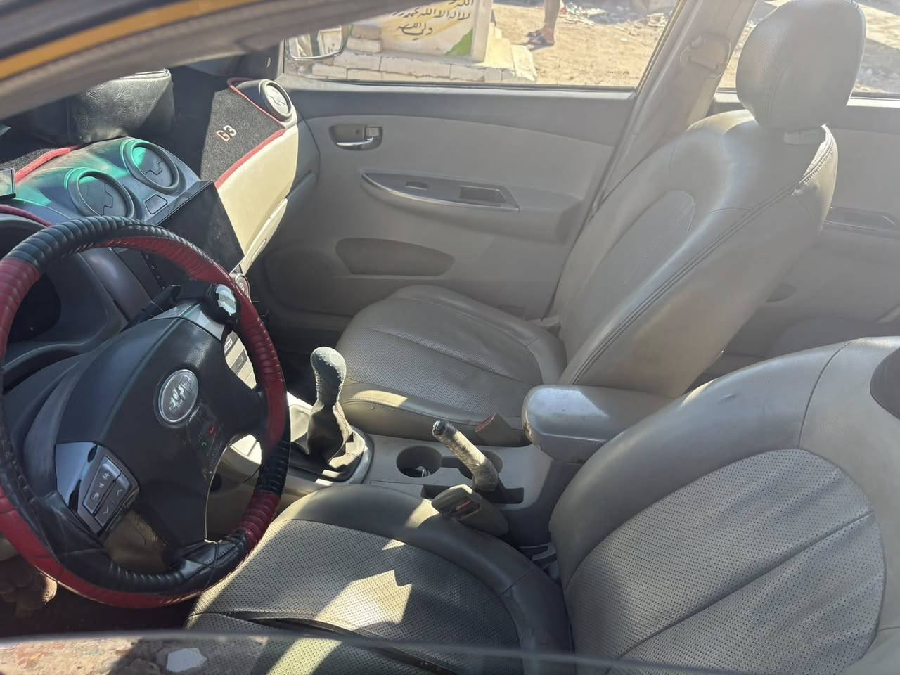 فول مواصفات
فتحه 
بصمه بصمة ابواب 
شاشه 
كير عادي 
محرك جديد كير مكفول السياره مكفوله من الصبغ 
كفاله عامه ماعدى البنيد بي بارد كدامكم ومغلف ابيض 
رقم بابل مكاني حله  
سعر ٥٥ وبيه مجال
اي استفسار اتصل عل رقم ***********
