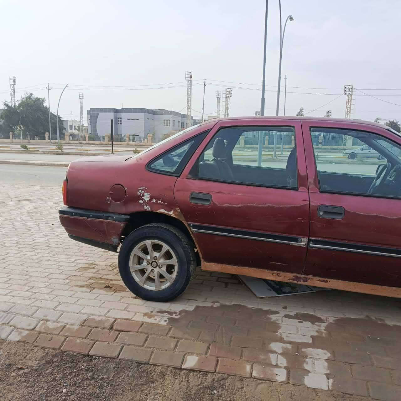 فكتره للبيع موديل 93 كير عادي مكينه 2000السعر 26 بيها مجال  العنوان صلاح الدين سامراء
***********
