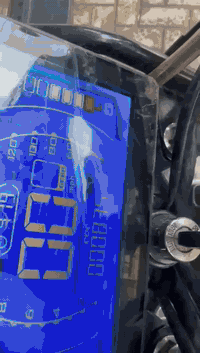 السلام عليكم دراجة إيراني للبيع موديل2025 دراجه جديده مستعمله قليل اسبوع دراجه زيرو زيرو زيرو زيرو مكفوله كفاله عامه من كََلشي ابيعها هيه وغراضها
تشغيل عن بعد
حجم المحرك200
عدد بصمه 2
ماشيه 800
مكاني بغداد الكريعات *********** متواجد واتساب
المو شراي لايتصل السعر خاص
