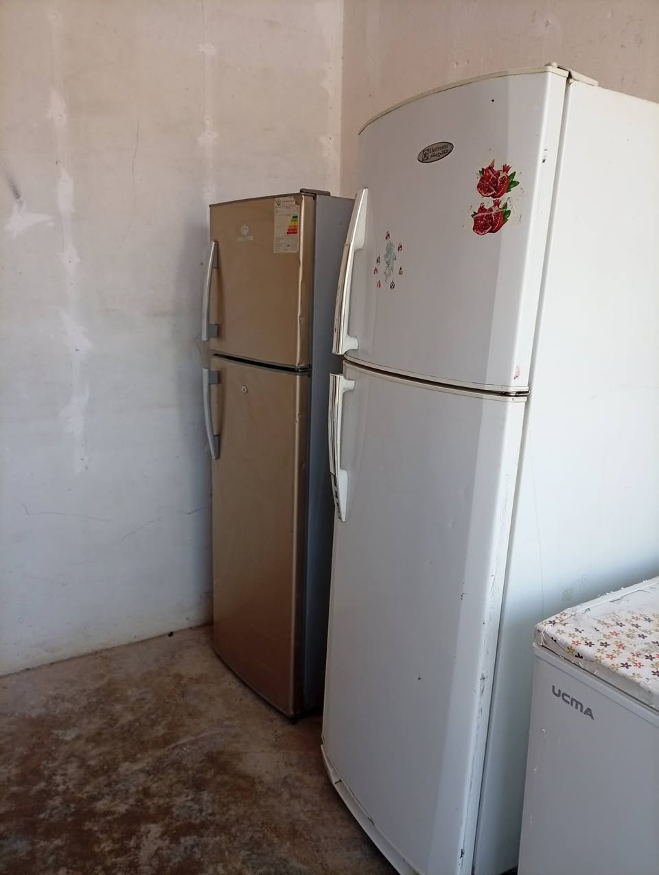 للبيع ثلاجات شغال وضمان العنوان مقابيل البطاقه الوطنية الاتصال *********** الاسعار تخفيضان جوه السوك
