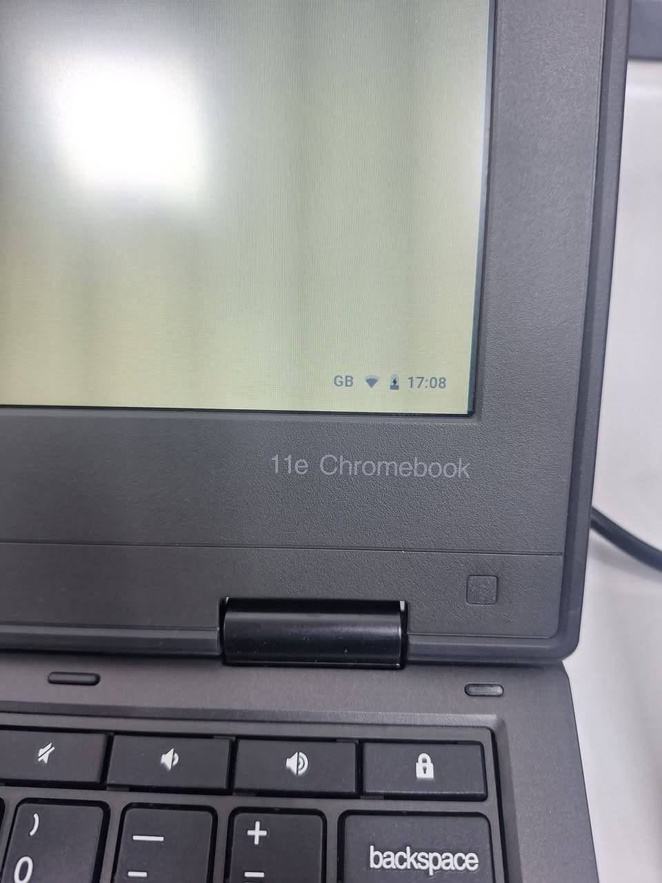 السلام عليكم ورحمة الله وبركاته  رمضان كريم  طلعتلي كميه من هذا لابتوب كله مفحوص واموره تمام وسعره تفاليس يفيد للمدارس مكانه كلش قويه الي يحب جمله سعر جدا جدا مناسب


**إذا كنت صاحب هذا الإعلان وتريد حذفه لأي سبب، رجاءا أرسل رسالة إلى الدعم الفني**