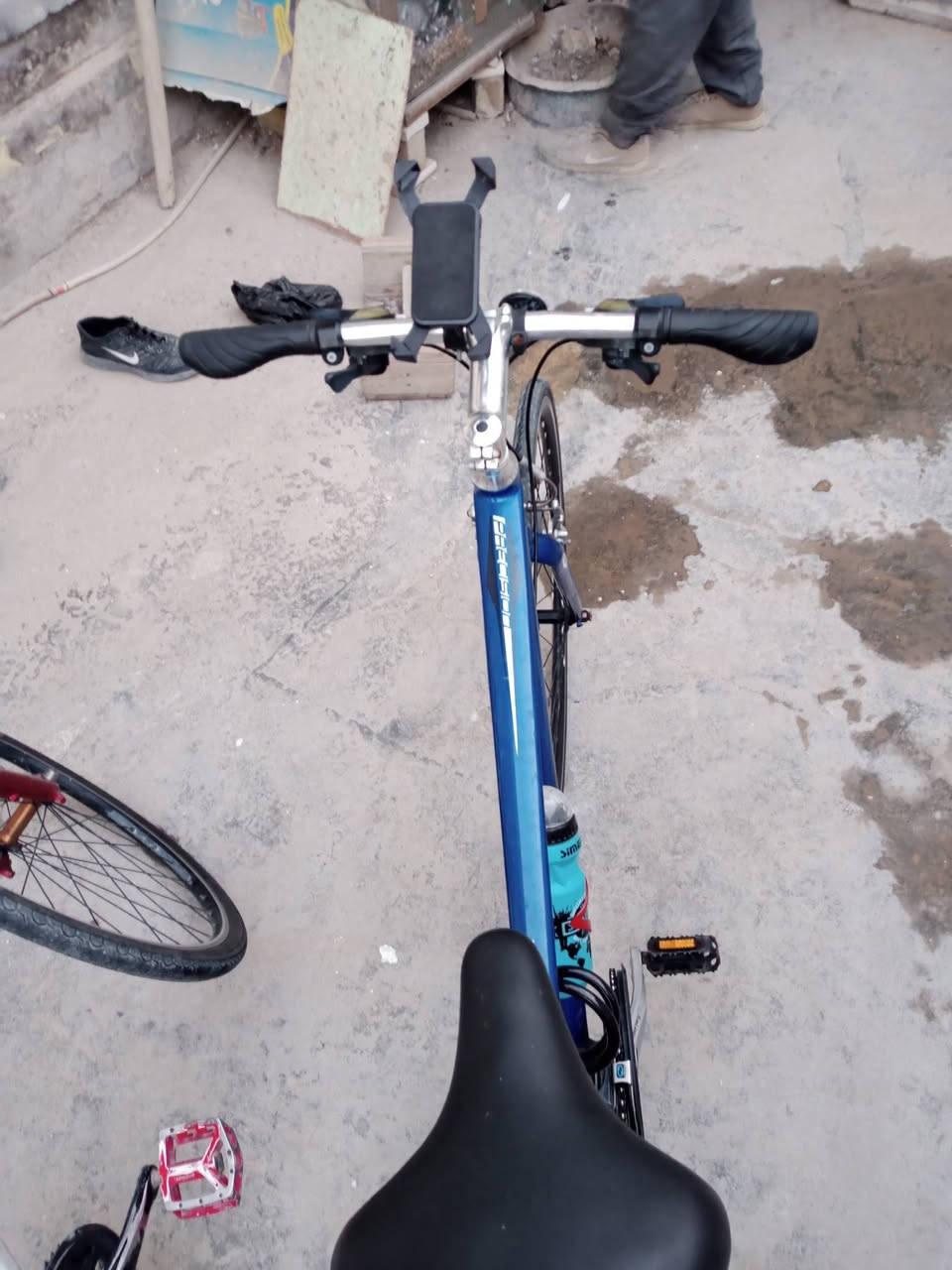 السلام عليكم
دراجه ماركة PRECISION_SPORT# بريسيشن سبورت
🇺🇸 صنع امريكي اصلي
حجم 28 (C700) قياس L لاج 510 فريم سايز
فول الالمنيوم خفيف جدا شبه مضلع حديث
لون ازرق بحري 🌊 مطعم باسود لامع ميتاليك
سيستم شيمانو كامل سيت تورني تي اكس حديث
بدالات السرعه 8X3 سحب دفع #شاشه حديث
بريكات سيستم متصل بروماتكس سلس جدا
وياله زوم طبقتين مختوم بريسيشن سبورت
تايرات كتان اصليه نقشه ناعمه فول سرعه وسلاسه
سرج طبي اصلي مع دبل بلشر التاير الخلفي شوي مشكوك موضح بلصوره مع سرج ثاني طبي ومريح مع قفل وبم وعداد سرعه باتريه مخلص

السعر 165 مستعجل علبيع وبي مجال 
مدينه الصدر  نهايه شارع الداخل 
***********
