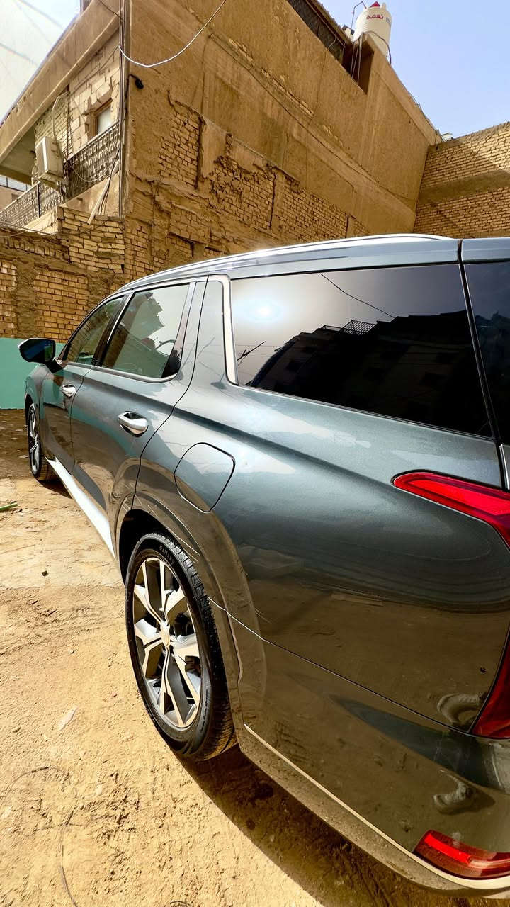 للبيع 
هونداي بلسايد /وارد امريكي

موديل 2022

مواصفات سيارة  

2-كشنات تدفئه تبريد امامي خلفي
 3-كشنات جلد اسود  
 4- 7 راكب vip منفصل  
5-كشنات خزن كهربائي 
6- نظام صوت متكامل
7-ستيرن  تدفئه + هزاز ستيرن 
8-شفتات ستيرن مع تحكمات كاملة 
9-خمسة كامرات 360 درجة
10-كامرة دواره 
11-لايتات زنون 
12-لد خلفي 
13-اشارة بالمري 
14-بصمة 
15-بصمة ابواب 
16-سايد بريك كهربائيّ 
18-صندوق كهربائي ( بصمة ) 
18-نظام المنحدرات  
19-بردات خلفي 
20-محرك 6سلندر 3.8L 
21-تشغيل عن بعد و دخول ذكي 
22-اوتو هولد +اوتو ستوب 
23-توقف ذاكي 
24-مثبت سرعة مع مثبت مسارات 
25-تحديد مسارات متكامل 
26-رادارات امامي خلفي جانبي 
27-حساسات امامي خلفي جانبي 
28-شحن وايرليس لجميع المقاعد الامامية والخلفية
29-التبريد مركزي 3 قطع  
حادثها بلصور موجود 
ملاحظة السيارة ب اسمي تحويل مباشر او وكالة
السعر:-280
كربلاء/ للاستفسار 
***********
