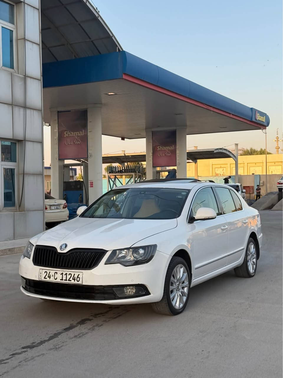 (***********) واتس ئاپی لە سەرە  

Skoda super B 2015 

شکل نوێی خەلیجی سفری ئێرەیە 

(نرخی ٧٨ وەرەقە و مەجالیکی کەم) 

سەیارەکە سێ  پارچەی سبوخە 
بێ ناوگرتن 
پێشو پشتی کەپسە 
 ئێڕباگی هیچ نەتەقیوە بە شەرت

ڕەقەم و سەنەوی نوێیە تا ٢٠٢٩ 
بە ناوی خۆمە 

مەکینە ٢.٠ تۆڕبۆیە ٤ پستۆن 
 
٦ گێڕ مەرخوبە

مواسەفاتی قەپات قەپاتە :-

‏‎١-کوشن هیتەر و کارەبای و جلد 

٢-‏‎ ئاوێنە کارەبای هیتەر و دژە تیشک

‏‎٣-جام پەردە (٣ پە‌ردە)‌ 

‏‎٤-جام کۆنترۆڵ (دادە‌خرێت و دە‌كرێتە‌وە‌ )

‏‎٥-فلچە‌ ئۆتۆ

‏‎٦-سەقف تاقەشەمسی سڵایت
‏‎لە‌ كاتی راگرتن لە‌بە‌ر خۆر ھە‌وای سارد دێنێتە‌ ژوورە‌ وە‌ 
‏‎بۆ ئە‌وە‌ی ناوی زۆر گە‌رم نە‌بێت 

‏‎٧-بەسمە

‏‎٨-ئۆتۆ پارک  (خۆی پارکین دەکات)

‏‎٩-حاسە پێش و دواوە‏

‏‎١٠-سستەمی دژە خلیسکان 

‏‎١١-سستەمی کەمی هەوای تایەکان

‏‎١٢-سستەمی تەواو بونی بەنس

‏‎١٣-لایت زینۆن ئۆتۆماتیک و کلینەر 

‏‎١٤-تەبرید مەرکەزی 

‏‎١٥- ١٠ ئێرباگ  ‏‎

نرخیشی 78 وەرەقە و معامەلە

***********
سەیارەکە لە هەولێرە أربيل, العراق
