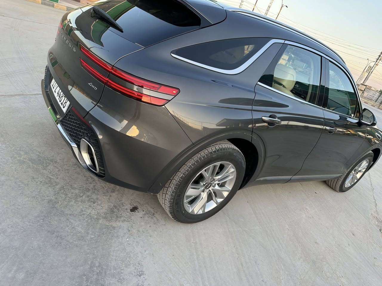 السلام عليكم
جينيسس موديل 2023  Gv70 
حجم المحرك 4 سلندر تيربو 
حادث السيارة جاملغ وباب فقط مبدلات نفس اللون 
بدون صبغ وبدون بارد 
ممشة السيارة 8000ميل 
رادارات 360 درجة 
داخل بيجي كشنات جلد 
كشنات تدفئة تبريد 
تشغيل عن بعد  
مكان السيارة بابل 
الهاتف ***********
