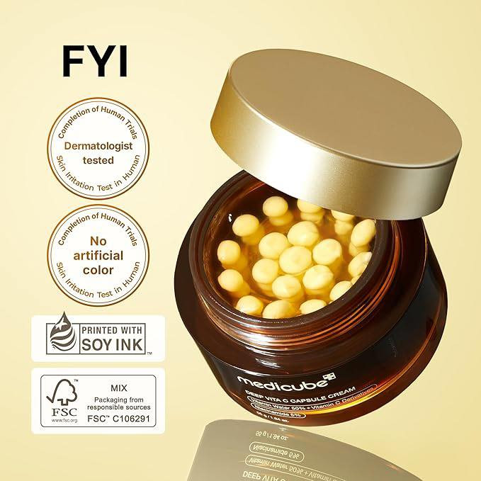 Medicube Deep Vita C Capsule Cream.. الاسم اللي صار غنى عن التعريف. 🇰🇷✨
ميحتاج نكول هواي، لأن النتائج كدامچ وجمهور هذا الكريم هو اللي يحچي عنه. 🗣️ 
إذا تدورين على التفتيح الحقيقي والنضارة اللي تبين من أول أسبوع، فهذا اختيارچ الأول: 💖

 تركيبة جبارة: 50% من ماء فيتامين سي، 5 أنواع من مشتقات فيتامين سي، و5% نياسيناميد.. مزيج مركز ينسف التصبغات ويوحد اللون. 🍊⚡

 كبسولات الكولاجين الذهبية: مثل ما واضحة بـ image.png و image_2.png، هذي الكبسولات مو بس شكل، هذي قمة التكنولوجيا الكورية لضمان نضارة ولمعة المرايا. 🌟💎

 عناية متكاملة: بالإضافة للتفتيح، الكولاجين والسيراميد يشتغلون على شد البشرة وترطيبها بعمق، يعني وجهچ يبقى "مشدود ومورد". 💧💆‍♀️
منتج كوري أصلي، جربوه الآلاف ومحد استغنى عنه. 🇰🇷✨
ميديكيب.. الاختيار اللي ما يخذلچ. 👑💖

سعر القطعه 20 الف توصيل مجاني داخل بسمايه


**إذا كنت صاحب هذا الإعلان وتريد حذفه لأي سبب، رجاءا أرسل رسالة إلى الدعم الفني**