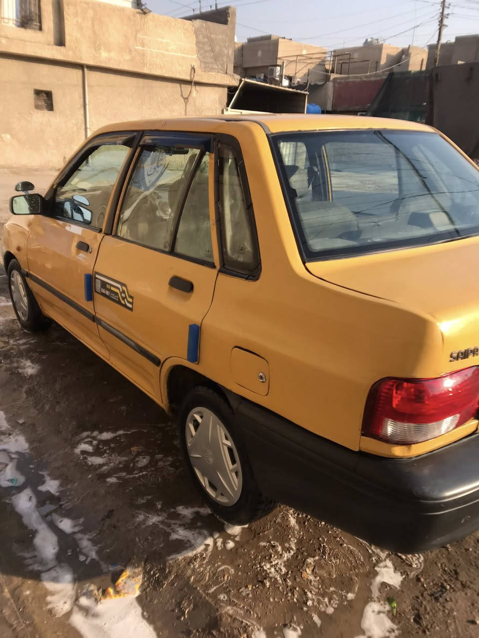 سلام عليكم سايبه موديل 2013 كير مكينه صدر خير من الله كهربايات كلها شغاله باتري جديد غرفتها مدوشمه السنويه بسمي مصفره هيئا وغرامات رقم نكليزي بغداد ما متواجد عل فيس مكان بغداد الامين الثانيه ***********
