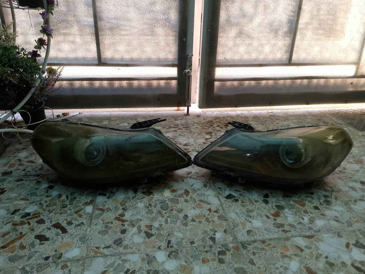 سلام عليكم مزدات بي وايدي اف ثري جدد شغالات بيهه زنون عالي السعر 40 + مزدات بي وايدي جي ثري جدد شغالات بيهه زنون عالي السعر 30 ملاحظه مو مصوفرات داخلهه ذهبي + مازده بي وايدي جي ثري جديده جهه السايق بيهه زنون عالي السعر 25 الرقم ***********
