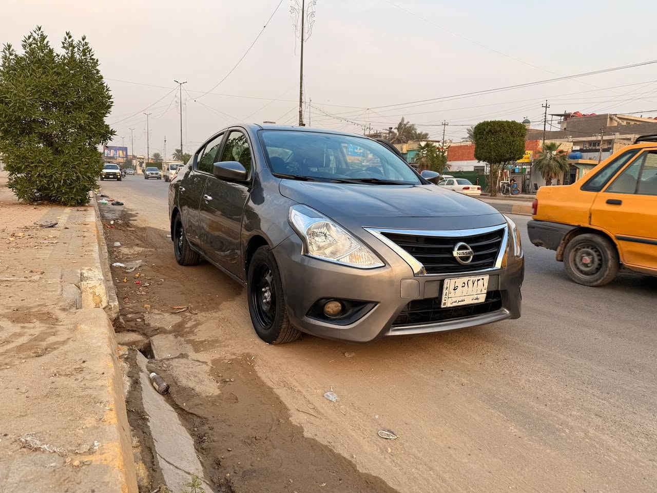 اعادة نشر وتنزيل سعر نيسان فيرسا للبيع
الموديل 2019

فئه SV 

ماشية 125 الف 

حادث امريكا جاملغ خلفي 

وحادث العراق بنيد وجاملغ موجودة الصور 

البنيد بارد ومصبوغ 

الجاملغ بارد وتكحيلات سيطة   

محرك 1600 دبل نوزل

صدر جديد دسكات جديدة 

ادامه جديدة بلكات جديدة 

وتبريد ومحرك وكير خير من الله 

السياره شغل واطلع

السياره جاهزة

مكانها بغداد الشعب 

تحويل ثاني يوم 

السعر : 90 

***********
