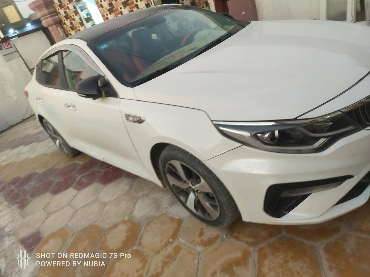 ياالله اوبتيما كي5 كوريه موديل 2018سياره جديده منقصهه برغي تخم تاير قبل شهر حداديه بل جيس بيهه سياره ربع متصرف عليهه جهازه ع اخر حبايه رقم دولي بسمنه التفاصيل أكثر ***********
