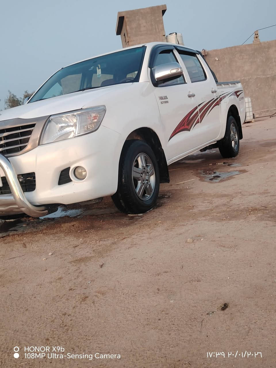 هايلوكس للبيع موديل 14 رقم بغداد سياره مقفوله كفاله عامه الاستفسار على هذا الرقم***********
