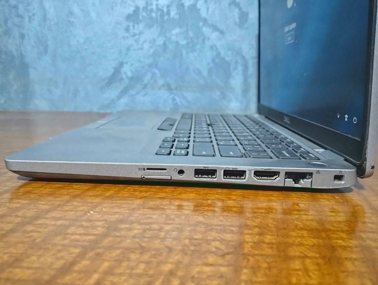 💼 Dell Latitude 5410
لابتوب أعمال عملي من فئة Latitude، مناسب للشغل المكتبي والدراسة والاستخدام اليومي مع أداء مستقر واعتمادية عالية.

━━━━━━━━━━━━━━━━━━━━━━

🔵 المعالج
Intel Core i5-10210U
جيل عاشر

✅ 4 أنوية / 8 Threads
✅ أداء جيد للاستخدام اليومي وتعدد المهام

🔵 الذاكرة (RAM)
8GB DDR4

✅ مناسبة للشغل والدراسة
✅ قابلة للترقية

🔵 التخزين
256GB NVMe SSD

🚀 سرعة عالية في تشغيل النظام والبرامج
🚀 استجابة ممتازة أثناء الاستخدام

🔵 الشاشة
14 بوصة IPS Full HD
دقة 1920×1080

✅ ألوان واضحة وزوايا رؤية واسعة
✅ مناسبة للعمل والتنقل

🔵 كارت الشاشة
Intel UHD Graphics

✅ مناسب للاستخدام اليومي والتصفح وبرامج الأوفيس

🔵 البطارية
البطارية الأصلية
🔋 Health 94%

🔵 المميزات
📶 Wi-Fi 6
💼 تصميم عملي من فئة Latitude
⌨️ كيبورد مريح للاستخدام الطويل

🔵 النظام
Windows 11 أصلي
✅ يتفعل تلقائياً بمجرد الاتصال بالإنترنت

━━━━━━━━━━━━━━━━━━━━━━

💻 مناسب للشغل المكتبي
📚 الدراسة والجامعة
🌐 التصفح والاجتماعات أونلاين
👨‍💻 البرمجة الخفيفة
🎬 الاستخدام اليومي

━━━━━━━━━━━━━━━━━━━━━━

🛡️ ضمان شهر كامل
🔄 أسبوع استبدال
🚚 متاح الشحن لجميع المحافظات

🔥 Latitude 5410 يجمع بين الأداء المستقر والبطارية القوية 94% وWi-Fi 6 بسعر مميز 🔥


**إذا كنت صاحب هذا الإعلان وتريد حذفه لأي سبب، رجاءا أرسل رسالة إلى الدعم الفني**