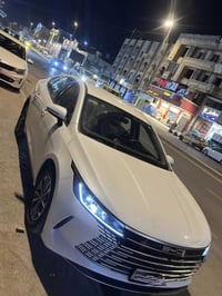 بي واي دي ديسترو موديل 2025 ماشية 4800  رقم بغداد مثبت لوحات  بيهة بار...