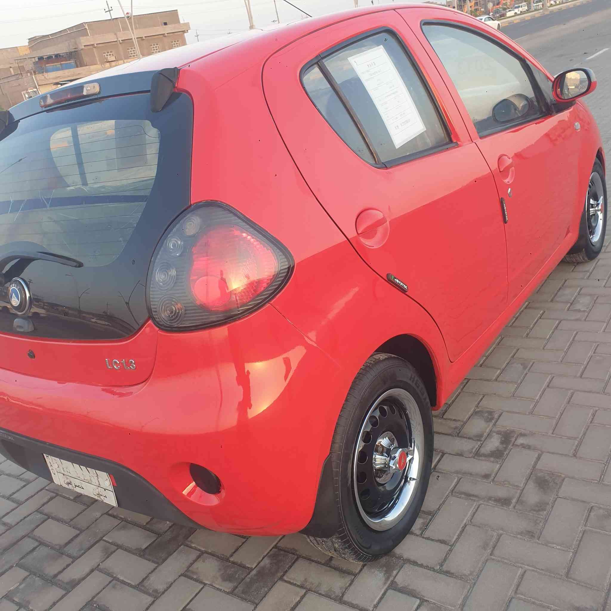 للبيع جيلي باندا مديل ٢٠١٣ جاهز كير اوتوماتيك محرك وكير كفاله شرط الفحص تبريد شغال كهربائيات كله شغال دواخل جيده سياره ماشيه ٤٠ كير محرك بلاد مكفولات من ضربه وتبديل فقط صبغ بالحزام جماليه اثر شخوط سنويه منتهيه باسم ولد مدرس وكاله مايسوي فقط تحويل مباشر مكان سياره البصره القبله 
***********
