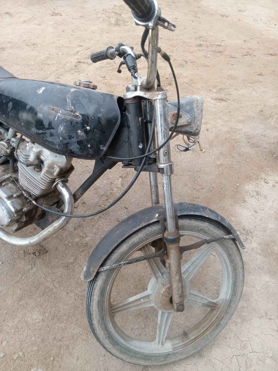 دراجة اربع كير للبيع ب 125وبي مجال بسيط


**إذا كنت صاحب هذا الإعلان وتريد حذفه لأي سبب، رجاءا أرسل رسالة إلى الدعم الفني**