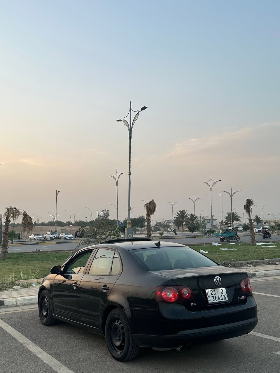 السلام عليكم
جيتا 2010 بلادية صبغها فقط چاملغ امامي 

بأسمي سنوية لحد 2030 

مكينة 2000 تيربو گير عادي نشطة

دواخلها جديدة مابيها عيب 

شعندك مراوس نزّل e46 او صقر كون نضيف

مكاني كربلاء 

***********
