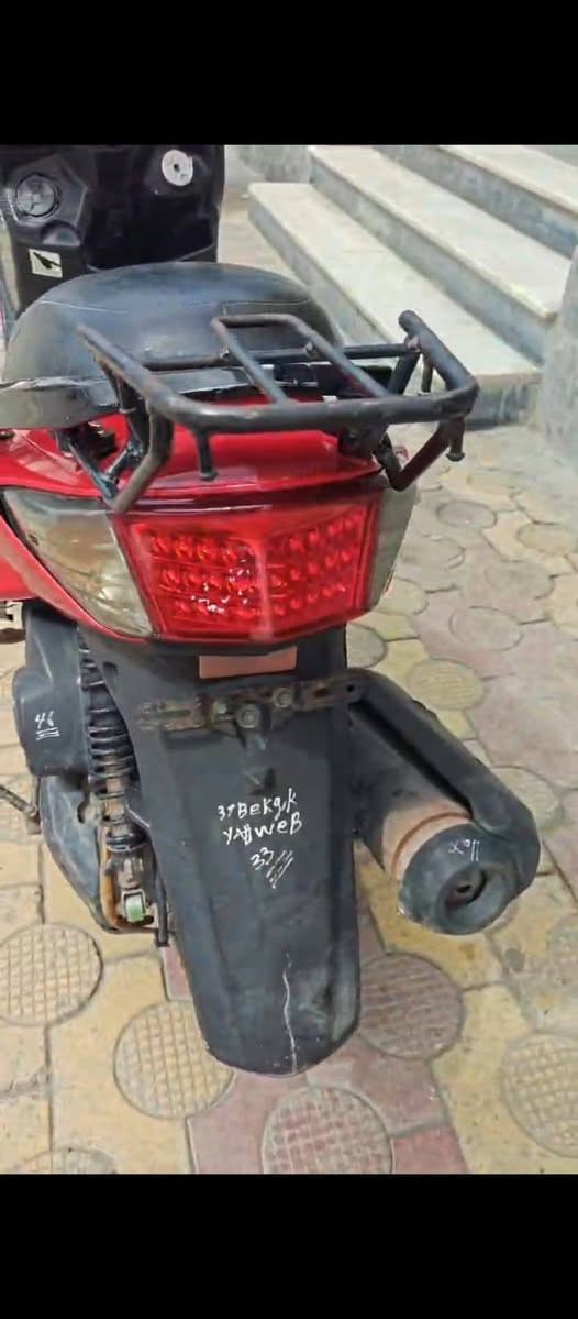 سلام عليكم 
سكنس فحل نوزل خطين 
مكينه مكفوله 
سعرها ٧٠٠ بيها مجال خادم الطيبين 
بغداد زعفرانيه شارع كهرباء ***********
