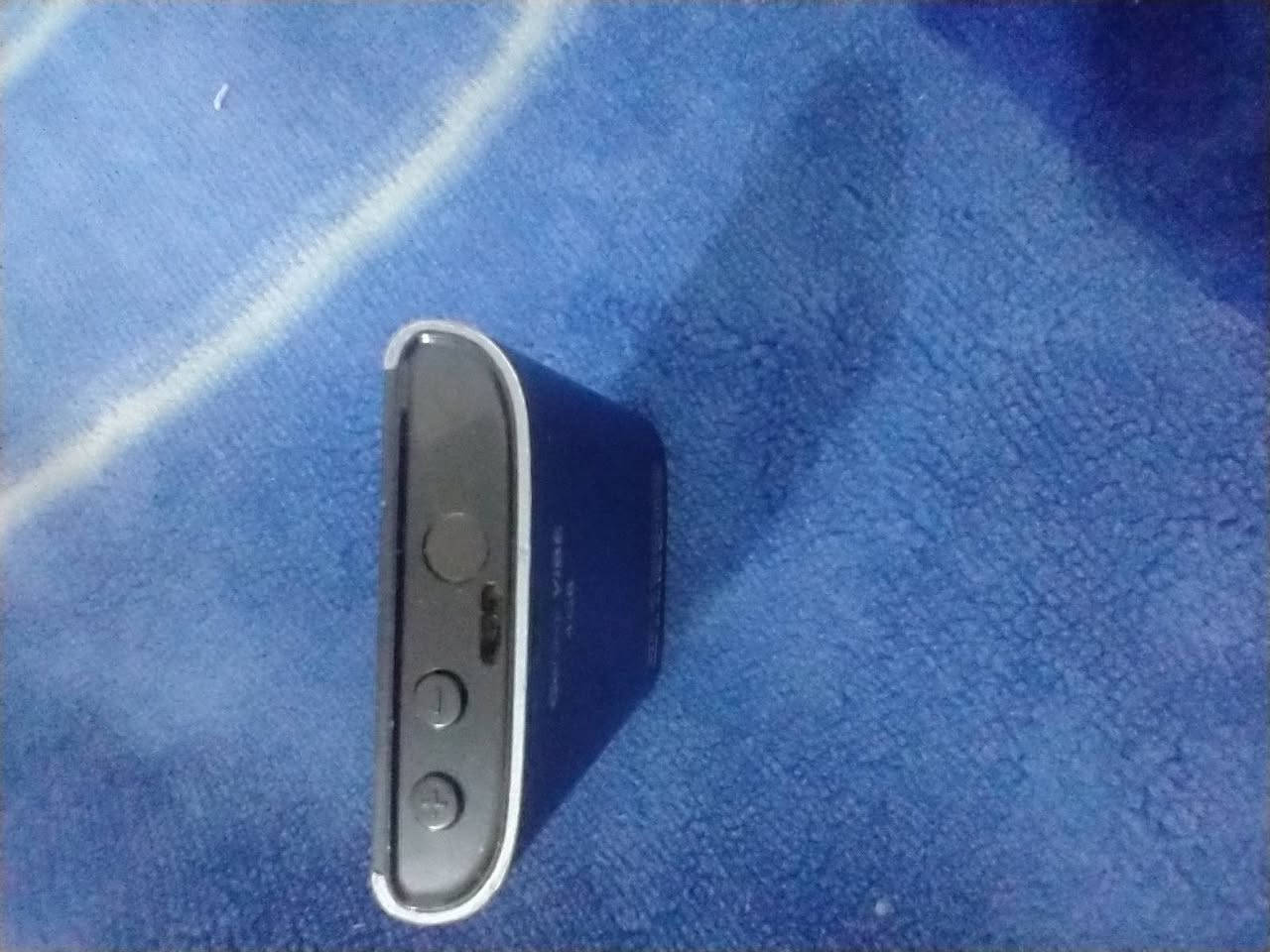 السلام عليكم 
مشغل موسيقى وفيديو وراديو 
حجم صغير جدا 
4G 
شركة عالمية 
سعر البيع 25 الف 
متوفر توصيل


**إذا كنت صاحب هذا الإعلان وتريد حذفه لأي سبب، رجاءا أرسل رسالة إلى الدعم الفني**