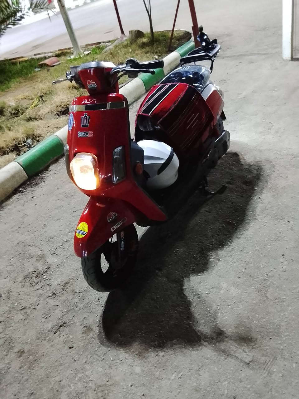 دراجه للبيع ماكس بوليس مسطره السعر 750وبيهه مجال المكان ال
حمزه الغربي الرقم *********** ☎️☎️☎️☎️
