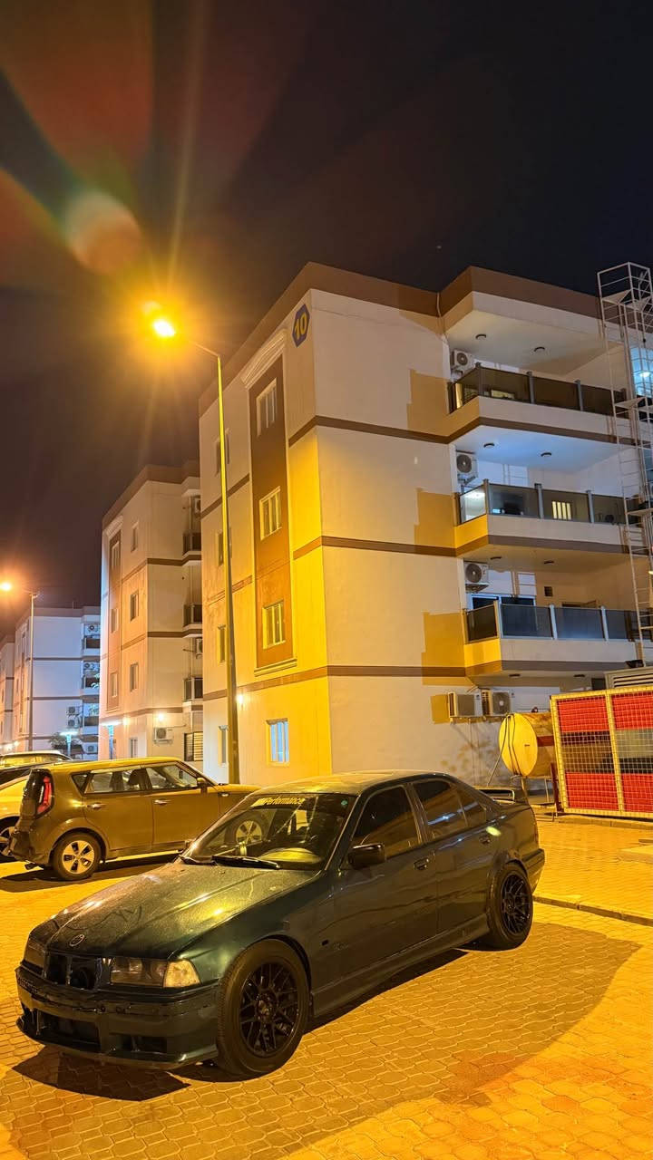 سلام عليكم البيع لون مميز

BMW. e36. 1995. 325.

سياره حلوه ونضيفه رقم بغداد سنويه لل٢٠٢٧ شرط التحويل محرك ٢٥  مفتوح سته سلندر اكسل قفل ٨برغي  شرط سرعه وشلعه  ومعدل تاكل الشارع  صافيه  كلش دواخل جديد رياضي سياره يرادلهه لمسات بسيطه كلشي شغال بيها تبريد تدفئه  شاشه اندرويد. كير عادي سماعات حلوه السياره كلها جاهزه   سعرها39  البصره رقم الهاتف ‭0773 837 7863 الزبير, البصرة
