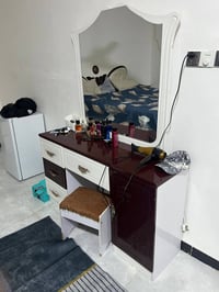 غرفة تركي • نظيفة • فيها مجال