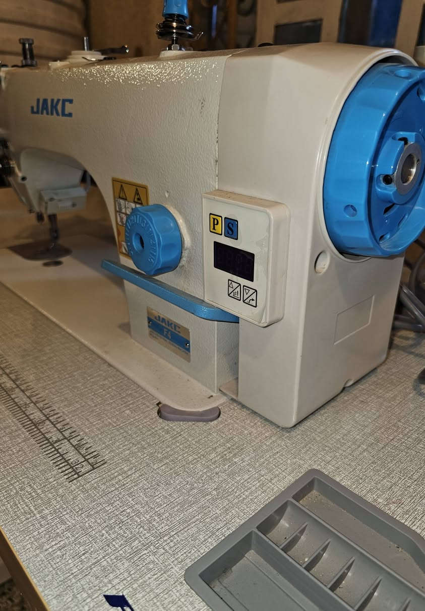 مكينه صناعي بس مفتوحه من لكارتون جديده 260وبيه مجال


**إذا كنت صاحب هذا الإعلان وتريد حذفه لأي سبب، رجاءا أرسل رسالة إلى الدعم الفني**