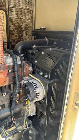 مولد بيركنز انكليزي 3سلندر راس توليد بلادي فرنسي لوري سمر 32كيفي مولده على وضع  الشركة لاصرف لأ بخار على الحمل والظمان كاتم 100/100 بغداد تاجيات ***********
***********
