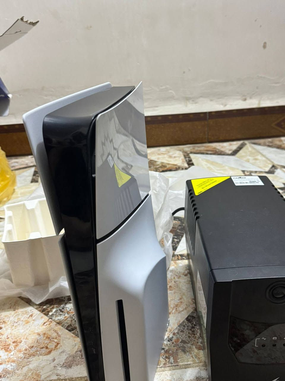 ps5
بلي فايف سلم فول نظافه مثل ما تشوف عينك كارتونه موجود وياه

ضمان من التصليح 

ما طاب مصلح شرط 

واستخدام قليل 

وياه UBS فاربر 1500 ماخذه 95 الف جديد مستعمله قليل 

المكان الناصريه مركز

السعر 700 وبيه مجال قليل

***********
