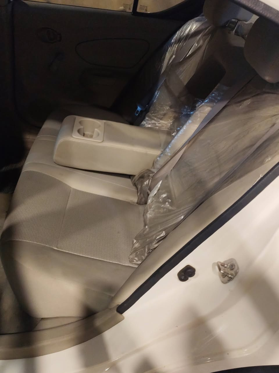 نيسان سني هندي 2022  مكينه كير شرط بدون اي ضرر كلين ماشيه 64  شرط التحويل  ***********
السعر 115$
