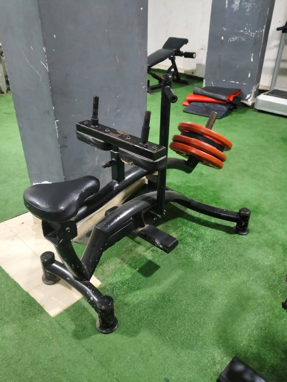 🏋️‍♂️ معدات جيم للبيع بحالة ممتازة
✅ دكة حصان
✅ جهاز سميث (Smith Machine)
✅ دكة بار مستوي
✅ سمانة جالس
✅ حامل طارات
✅ طارات أوزان (525 كجم)
✅ جهاز خلفية
✅ جهاز أمامية
✅ سحب عالي
✅ سحب أرضي
✅ دكة 90
✅ دكة مستوي

📍 مكان المعاينة: الشرقية – بلبيس
🚚 يوجد شحن لجميع المحافظات
📞 للاستفسار والتواصل: 01287757243

#جيم #معدات_جيم #أجهزة_رياضية #بيع_معدات_جيم #تجهيز_جيم #جيم_منزلي #حديد #فيتنس #كمال_أجسام #بلبيس #الشرقية #معدات_مستعملة #Gym #GymEquipment #Fitness


**إذا كنت صاحب هذا الإعلان وتريد حذفه لأي سبب، رجاءا أرسل رسالة إلى الدعم الفني**