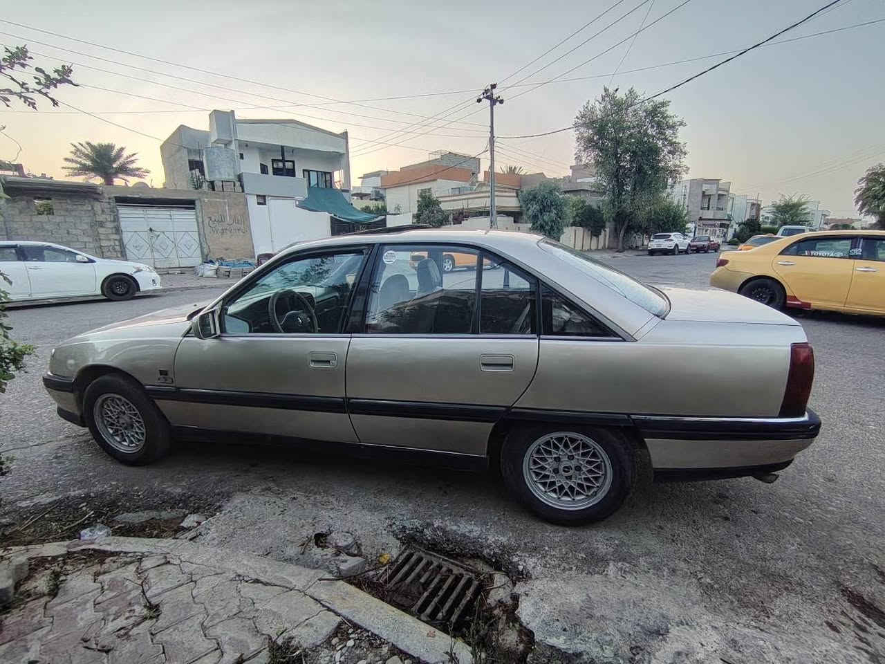 اميكا 20بيلاد سياره جاهز سبغ جديد جماليه بدون ضرب بدون خياس نضيف سنوي جديد 27مشرع وطني دفتر بنزين 😇 

*********** كركوك, العراق
